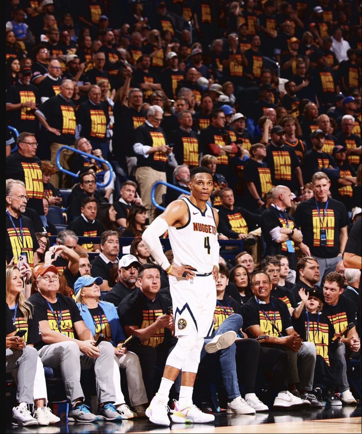 开云手机-关于出色防守引发热议！，Uzi在掘金比赛中战术调整全场沸腾不已的信息-开云手机