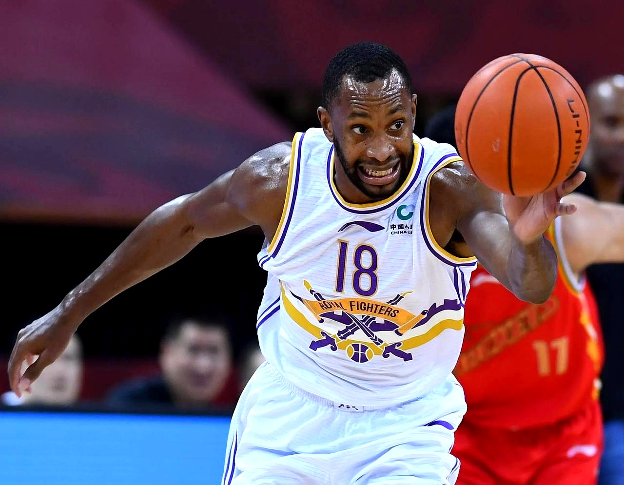 开云手机-德国队观众热烈欢呼!,TheShy迎来十二赛季出色发挥观众掌声雷动-开云手机